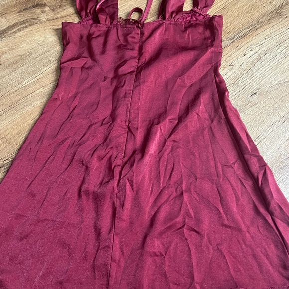 Cider LACE SWEETHEART SHORT DRESS burgundy size small. - Picture 5 of 5